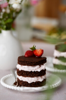 Fitness cake with strawberries